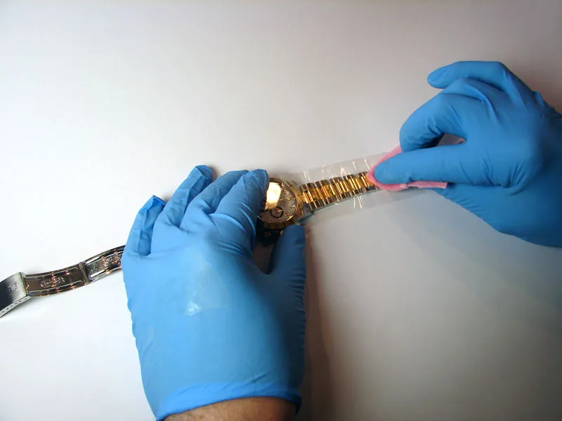 Polishing carefully